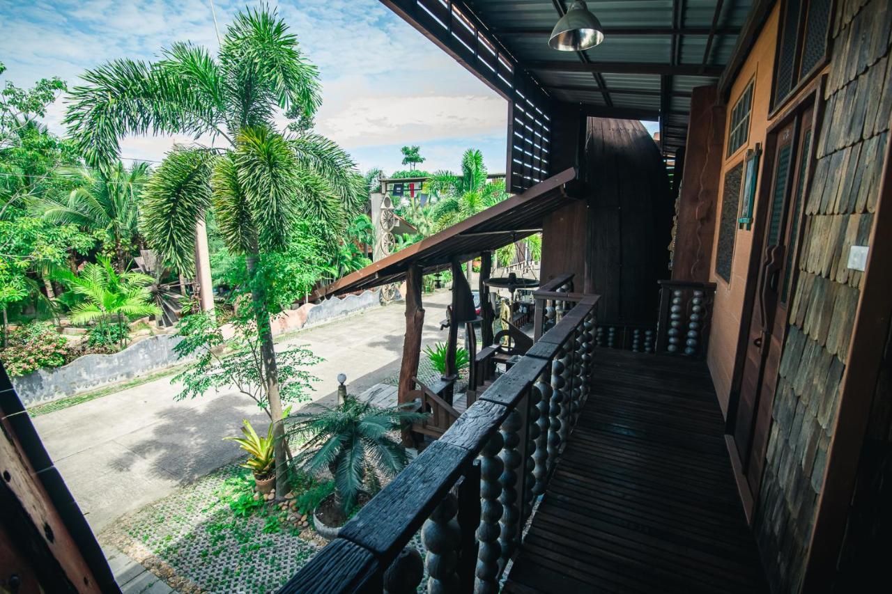 Suankaew​ Art​ Hostel​ Chonburi Esterno foto