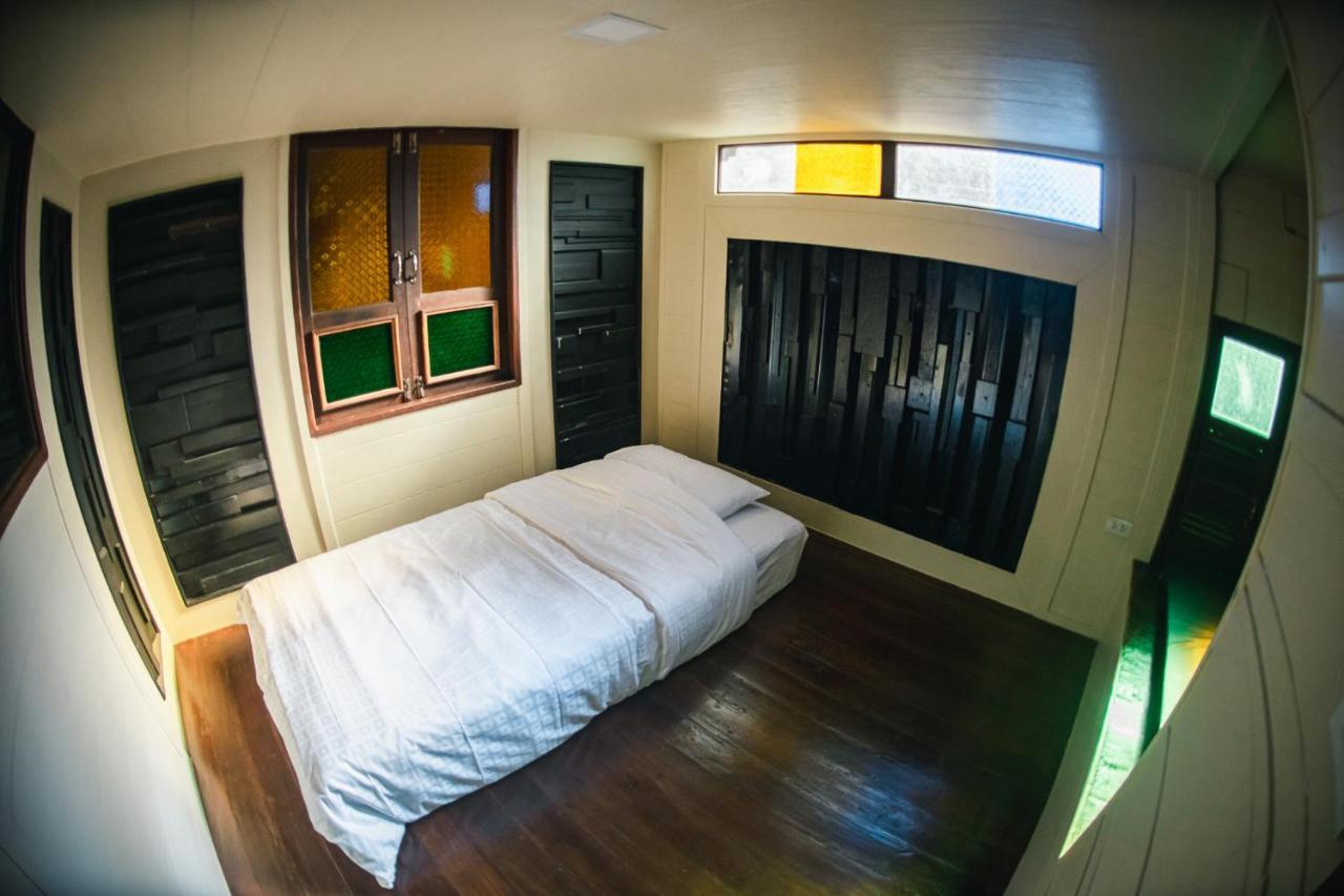 Suankaew​ Art​ Hostel​ Chonburi Esterno foto