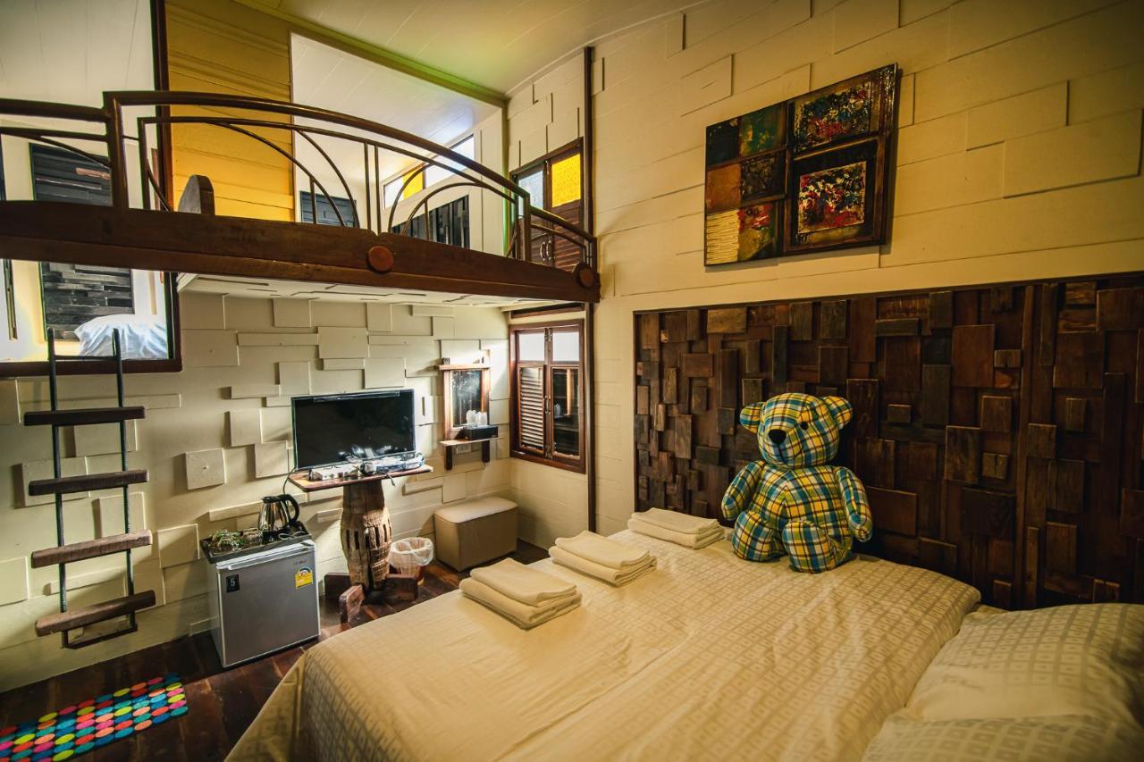 Suankaew​ Art​ Hostel​ Chonburi Esterno foto