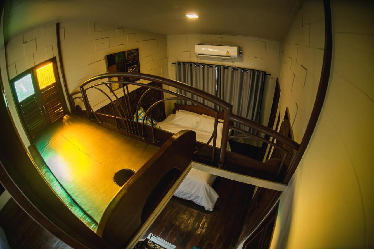 Suankaew​ Art​ Hostel​ Chonburi Esterno foto